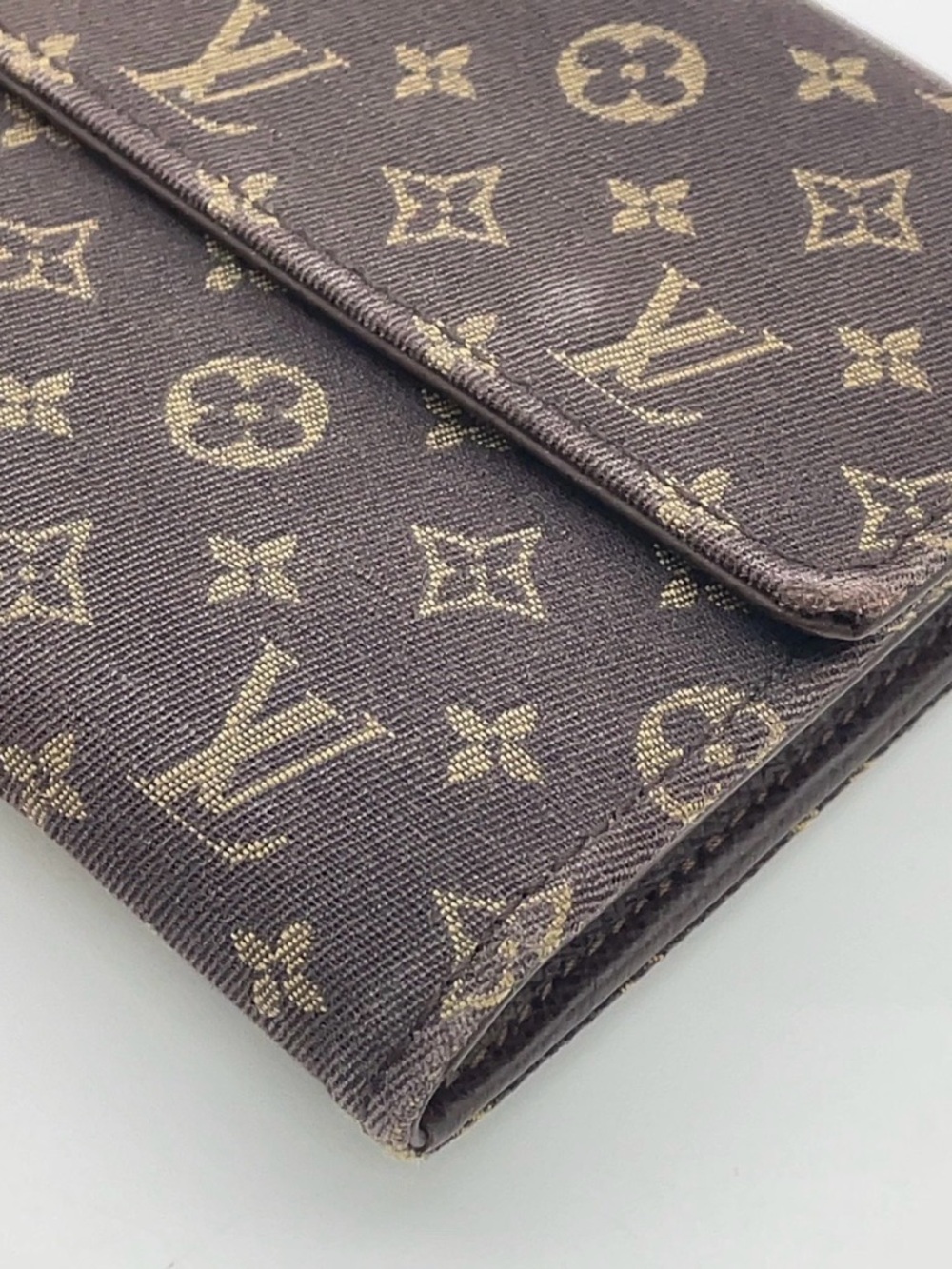 Auth Louis Vuitton Monogram Mini
Lin Portefeuille Sarah - Picture 7 of 15